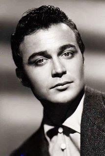 фото Лэнс Фуллер