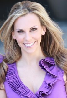 фото Холли Наджент