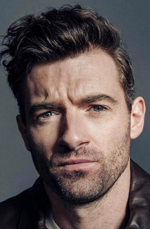 фото Стюарт Мартин