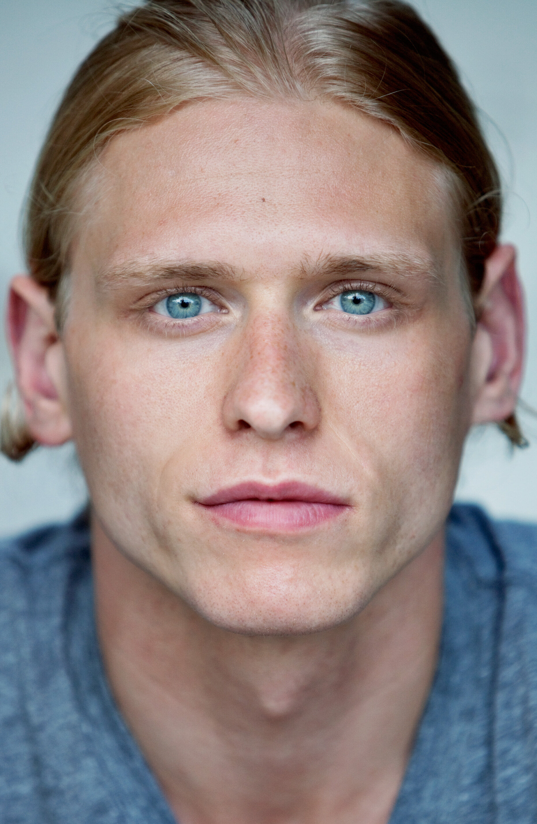 фото Николас Логан