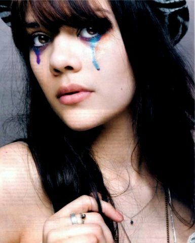 фото Bat for Lashes