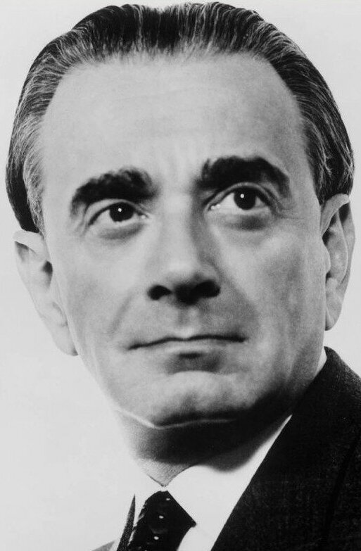 фото Миклош Рожа