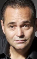 фото Джеймс Чикконе