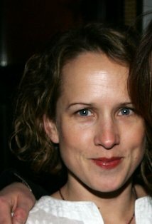 фото Дженнифер Дандас