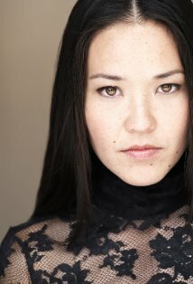 фото Yumi Roussin