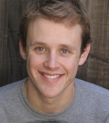 фото Джош Давендек