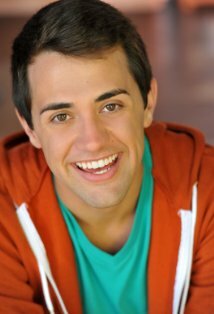 фото Джеймс Уоллингтон