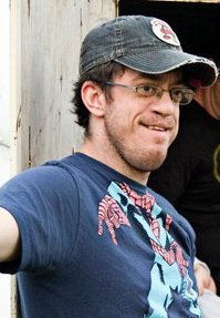 фото Джош Уайтс