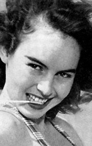 фото Мона Нокс