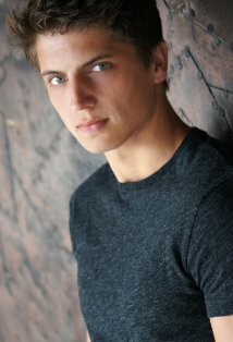 фото Патрик Дэвис