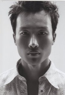 фото Холден Вонг