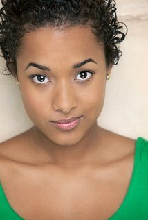 фото Софиа Эмберсон-Бэйн