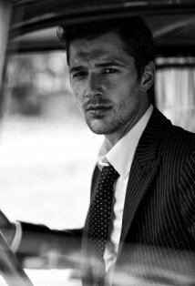 фото Эндрю Р. Шоу