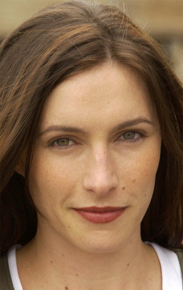 фото Клаудия Карван