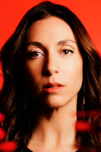 фото Анисса Боннфон