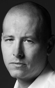 фото Патрик Хилл