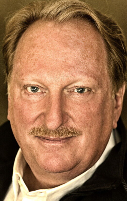 фото Джеффри Джонс