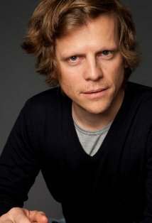 фото Оливер Хенцлер