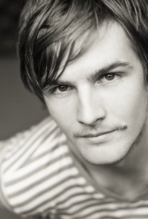 фото Алекс Барнс