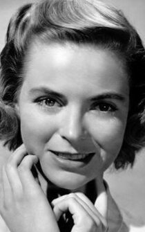 фото Дороти МакГуайр