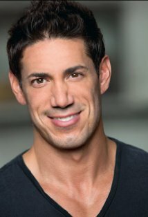 фото Шон Моралес