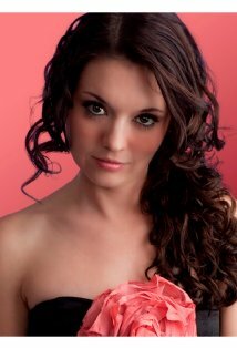 фото Джанелл Фрохлих