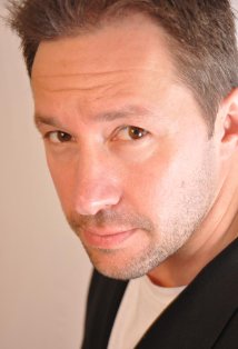 фото Тони Ли Грац