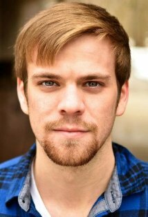 фото Кэйси Джеймс Хансбергер