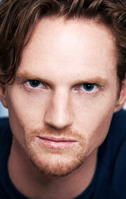 фото Кристофер Джеймс Бейкер