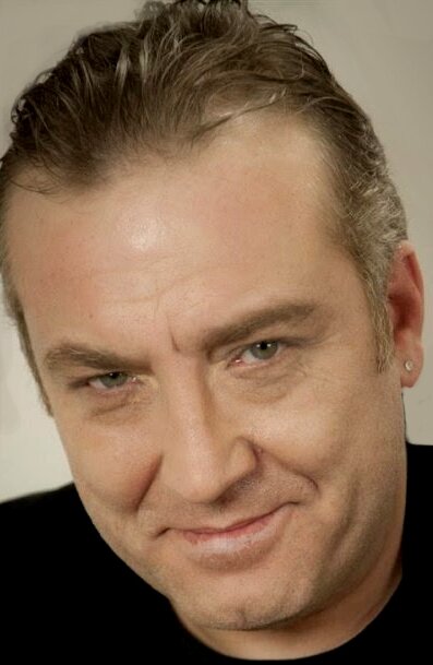 фото Алпер Тюреди