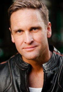 фото Фил Расселл