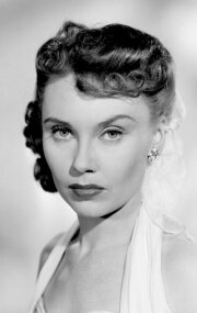 фото Дайана Деккер