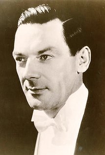 фото Сирил Смит