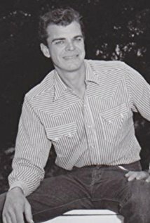 фото Брукс Уэст