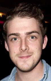 фото Гарри Хэппл