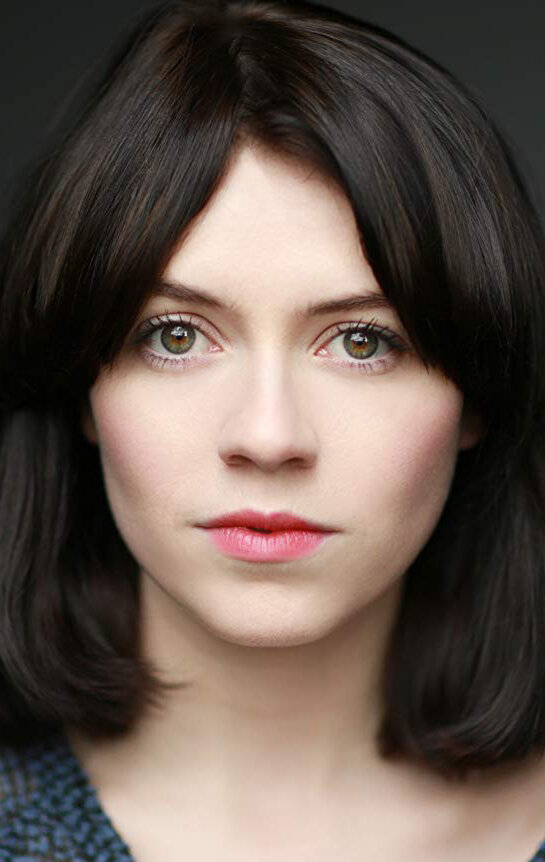 фото Джемма-Леа Деверё