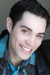 фото Николас Манелик