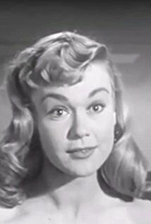 фото Эйприл Кент