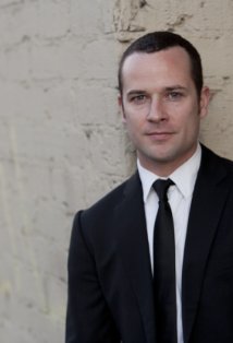 фото Бретт МакКензи