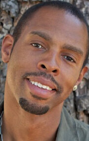 фото Трева Этьен