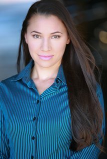 фото Sarah Attrill