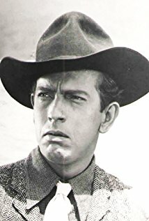 фото Бастер Слейвен