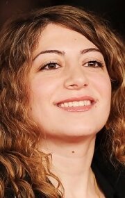 фото Мэриам Азади