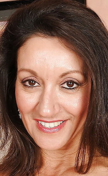 фото Персия Монайр