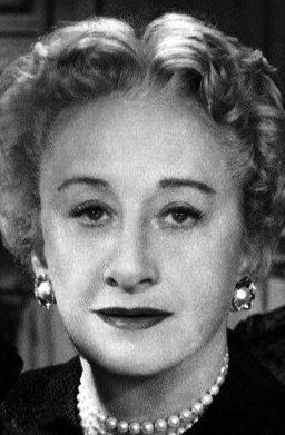 фото Хэтти Карнеги