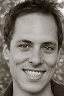 фото Joe LoBianco