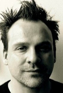 фото Люк Лоузи