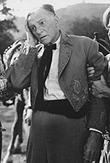 фото Роберт Стрэйндж