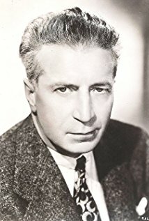 фото Луис Д. Лайтон