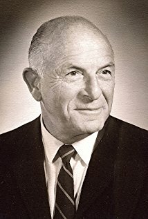 фото Вэл Бертон